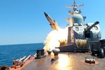 Rusové odpalují raketu z lodi v Černém moři