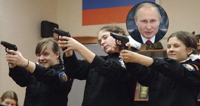 Putin dal svolení k zakládání speciálních vojenských škol pro dívky. Další bude na Krymu.