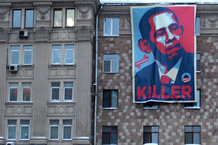 V Rusku mají novou zábavu: Démonizace Obamy je „in“