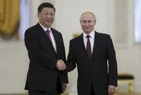 Žádali Rusové Čínu o vojenské vybavení kvůli invazi? „Dezinformace z USA,“ tvrdí Peking