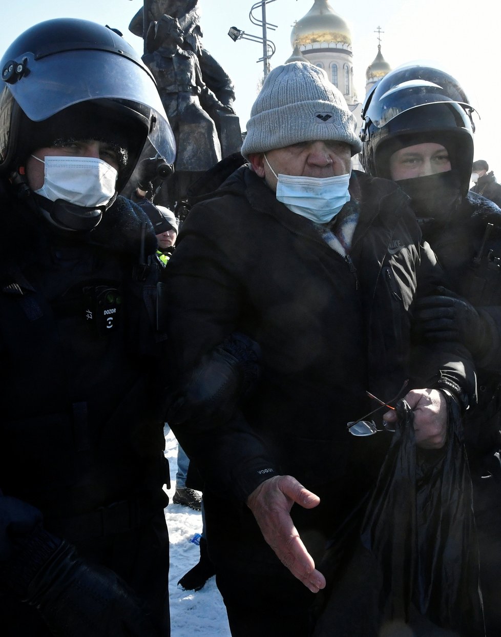 Policejní manévry a zatýkání během demonstrací za vězněného Navalného (31.1.2021)