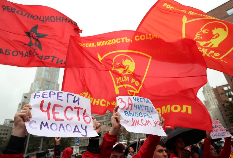 Demonstrace opozice v Moskvě pokračují individuálními protesty (17. 8. 2019)