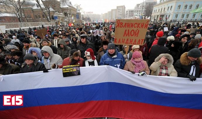 Putin’s opponents and supporters measure their strength on the streets of Russia