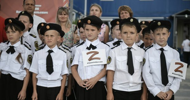 Ruští školáci se povinně budou učit „vlastenecké hodnoty“. A dějepis čeká už i 7leté