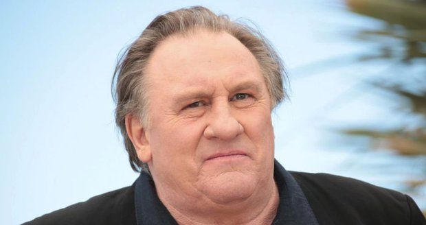 Gerard Depardieu čelí obvinění za znásilnění. Obětí měla být 22letá herečka 