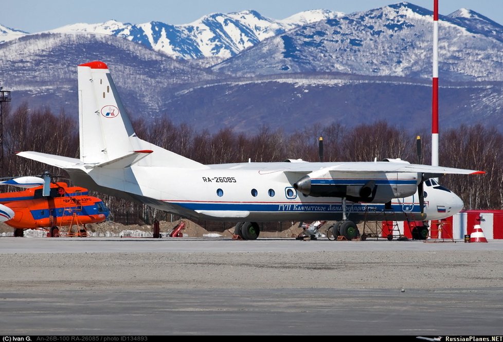 Letadlo Antonov An-26 se značením #RA-26085. Stroj se zřítil na Kamčatce.