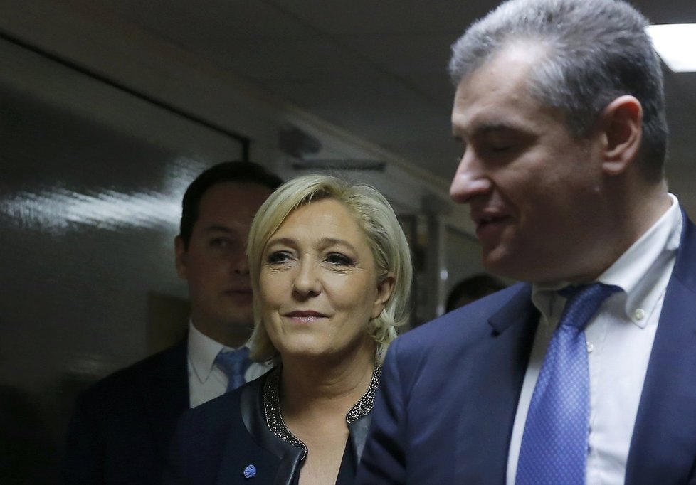 Vůdkyně francouzské krajní pravice Le Penová se setkala s Putinem.