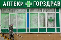 Rusové ve strachu ze sankcí vykupují léky. Na dračku jdou antidepresiva i antikoncepce