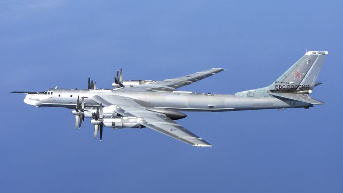 Ruský bombardér TU-95M - ilustrační snímek