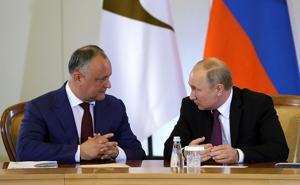 2018: Prezidenti Moldavska a Ruska Igor Dodon a Vladimir Putin.