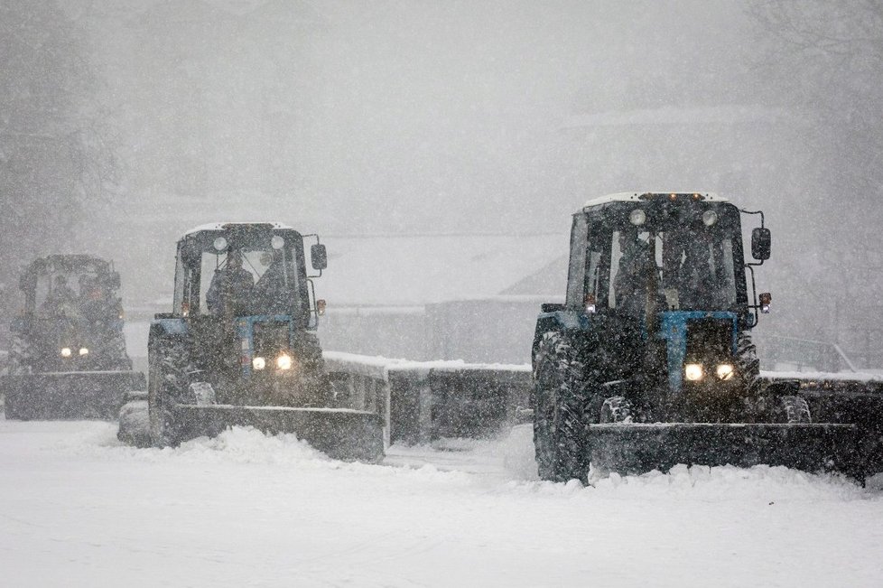 Ruská metropole se od rána topí ve sněhu, podle meteorologů dnes Moskvu ochromila největší kalamita za posledních 70 let. (ilustrační foto)