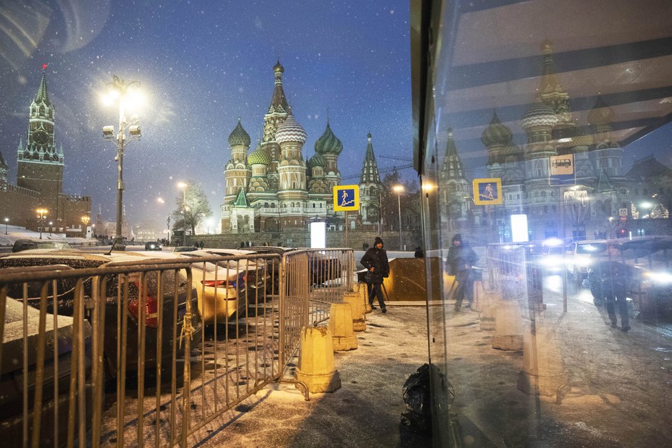 Ruská metropole se od rána topí ve sněhu, podle meteorologů dnes Moskvu ochromila největší kalamita za posledních 70 let. (ilustrační foto)