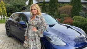 Bohatým Rusům přestávají jezdit Porsche.