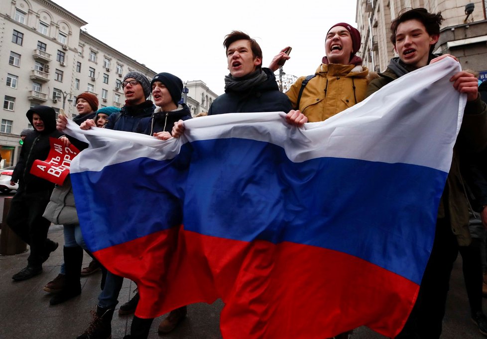 Příznivci opozičníka Navalného protestovali proti prezidentovi Putinovi ve velkých ruských městech. (2018)