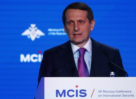 Šéf ruské rozvědky Sergej Naryškin na Moskevské konferenci o mezinárodní bezpečnosti (MCIS). Podle jeho názoru je otrava Sergeje Skripala britskou a americkou provokací (4. 4. 2018).