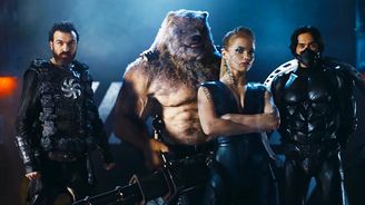 Medvědodlak vede bandu sovětských superhrdinů. Video odhaluje bizarní podobu ruských „Avengers“