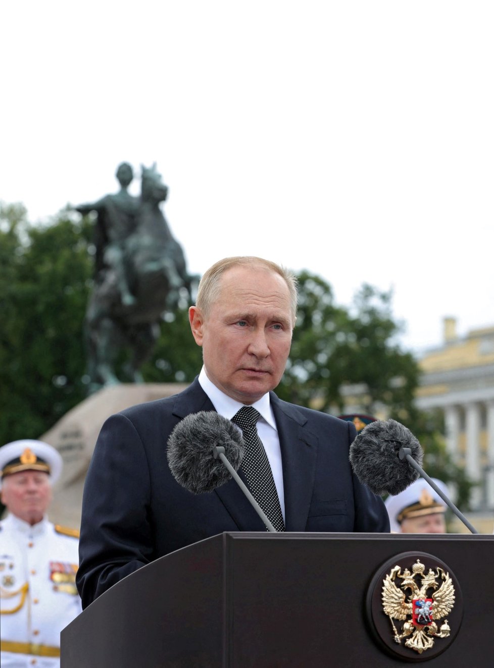 Prezident Putin ohlásil novou námořní doktrínu.