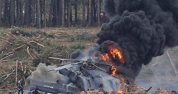 Vrtulník české armády havaroval ve Španělsku, pět zraněných