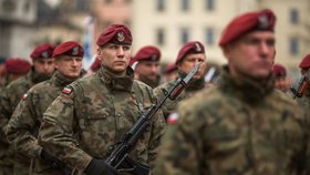 Varšava chce dalších 46 tisíc mužů ve zbrani, prý na obranu před případnou agresí Ruska.