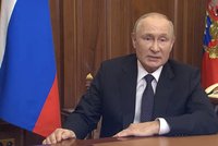 ONLINE: Předzvěst anexe. Putin podepsal dekrety o nezávislosti dvou ukrajinských oblastí