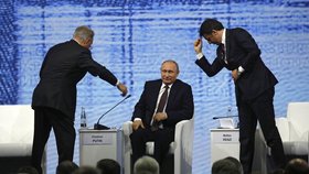 Ruský prezident Vladimir Putin na ekonomickém fóru v Petrohradě