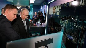 Ruský prezident Vladimir Putin navštívil výstavu kvantových technologií v Moskvě (13. 7. 2023)