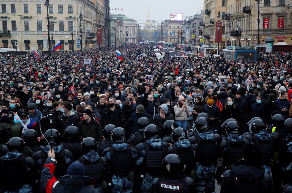 Při protestech na podporu Navalného bylo zatčeno přes 1000 lidí, (23.01.2021).