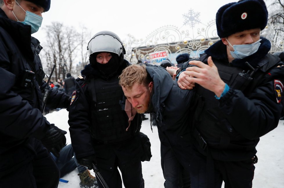 Při protestech na podporu Navalného bylo zatčeno přes 1000 lidí, (23.01.2021).