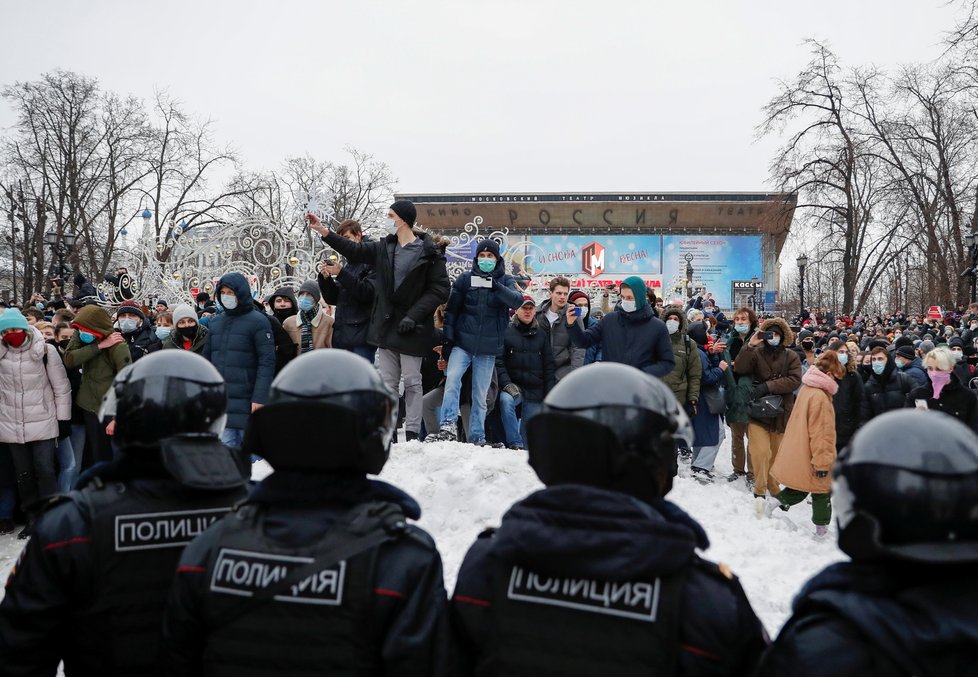 Při protestech na podporu Navalného bylo zatčeno přes 1000 lidí, (23.01.2021).