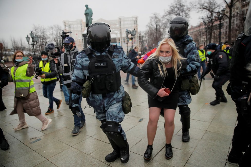 Při protestech na podporu Navalného bylo zatčeno přes 1000 lidí, (23.01.2021).