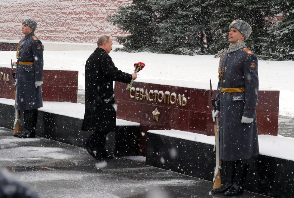 Rusko slavilo Den obránců vlasti.