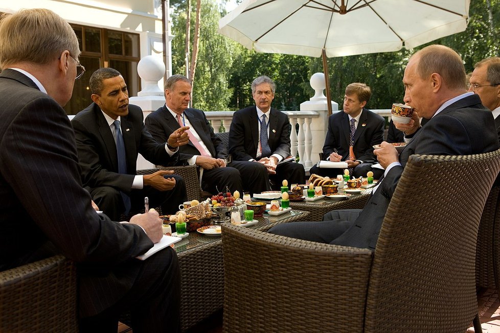 Novo-Ogarjovo: Premiér Putin hostil prezidenta Baracka Obamu, 2009.