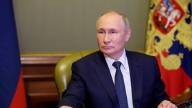 Vladimir Putin při jednání ruské rady bezpečnosti (10.10.2022)