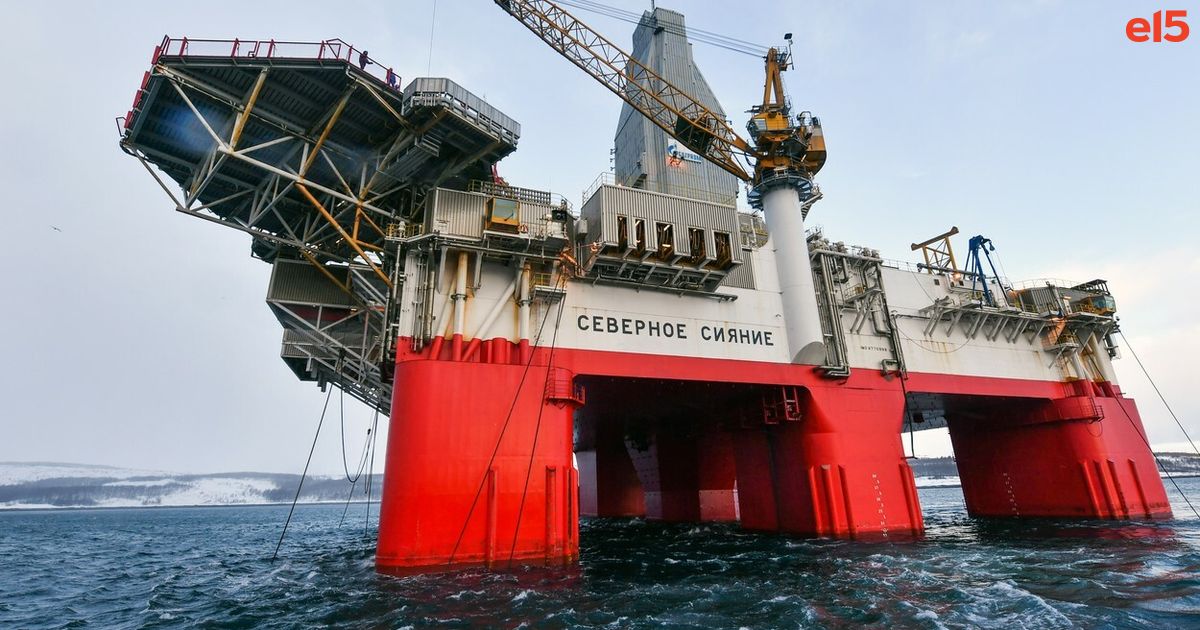 Rusko Ropa RANNÍ CHECK: Cenový strop na ruskou ropu Kremlu neublíží | e15.cz