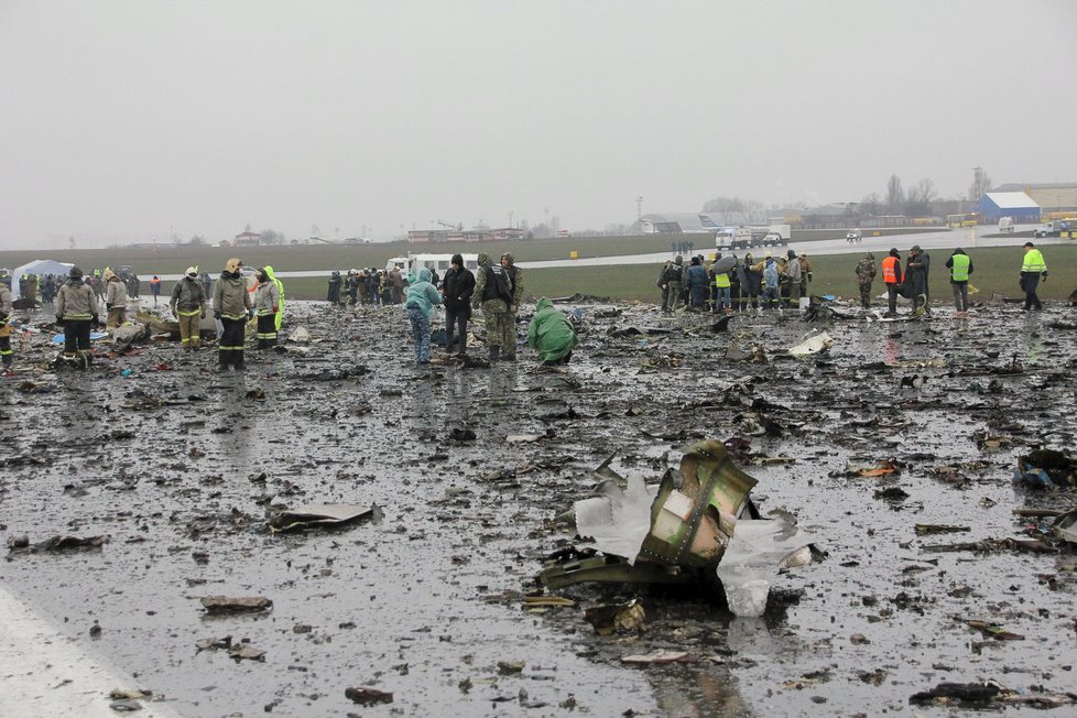 Vyšetřovatelé už našli obě černé skříňky letu FZ981. Letadlo havarovalo při přistání v Rostově na Donu.