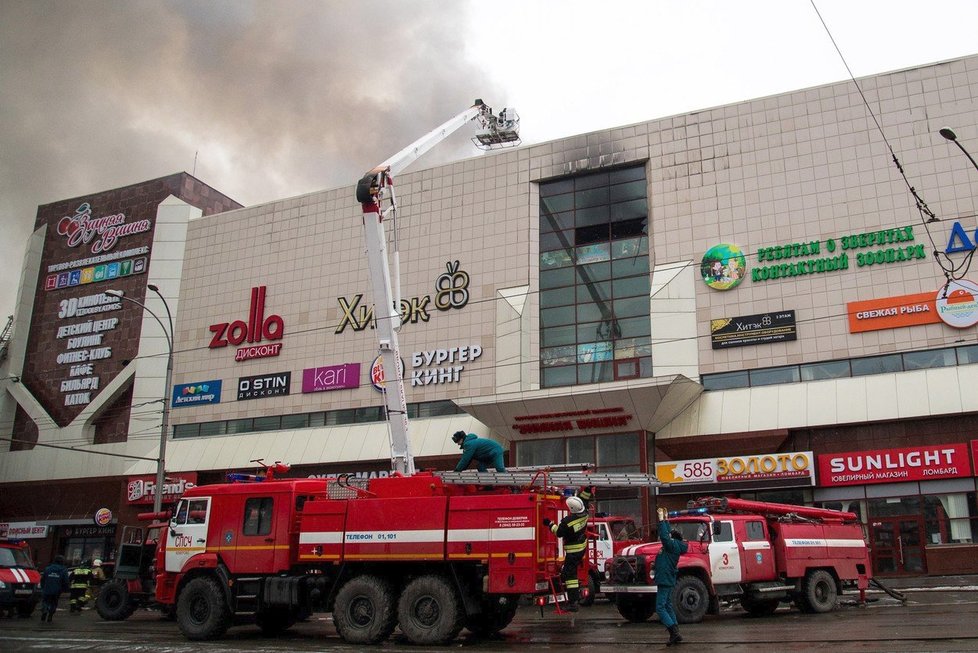 Požár obchodního centra v sibiřském městě Kemerovo