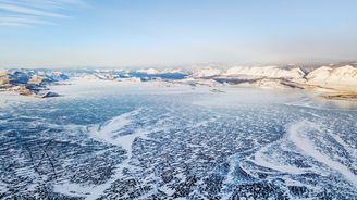 Roadtrip pohádkovou krajinou zimní Sibiře aneb Autem přes jezero Bajkal až na mrazivý Dálný východ