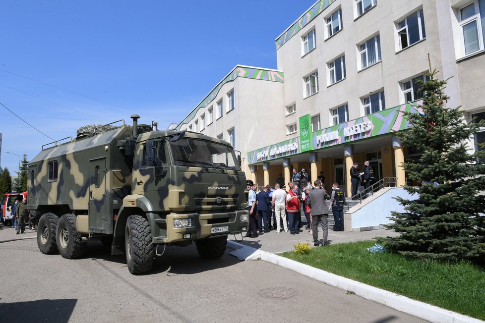 Státní smutek po střelbě ve škole v ruské Kazani, (12.05.2021).