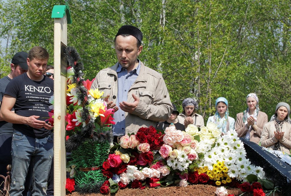 Státní smutek po střelbě ve škole v ruské Kazani, (12.05.2021).