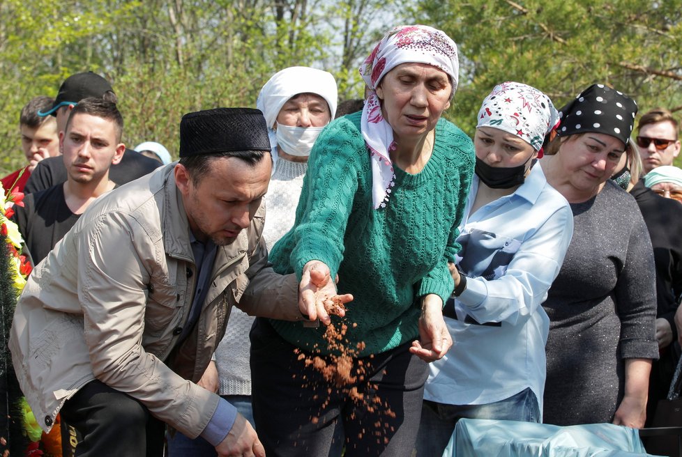 Státní smutek po střelbě ve škole v ruské Kazani, (12.05.2021).