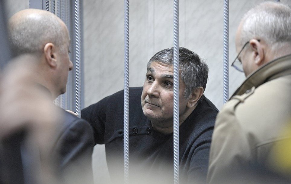 Hlavní vůdce ruského kriminálního podsvětí Zacharij Kalašov, přezdívaný Šakro Molodoj, byl odsouzen na 10 let ve vězení.