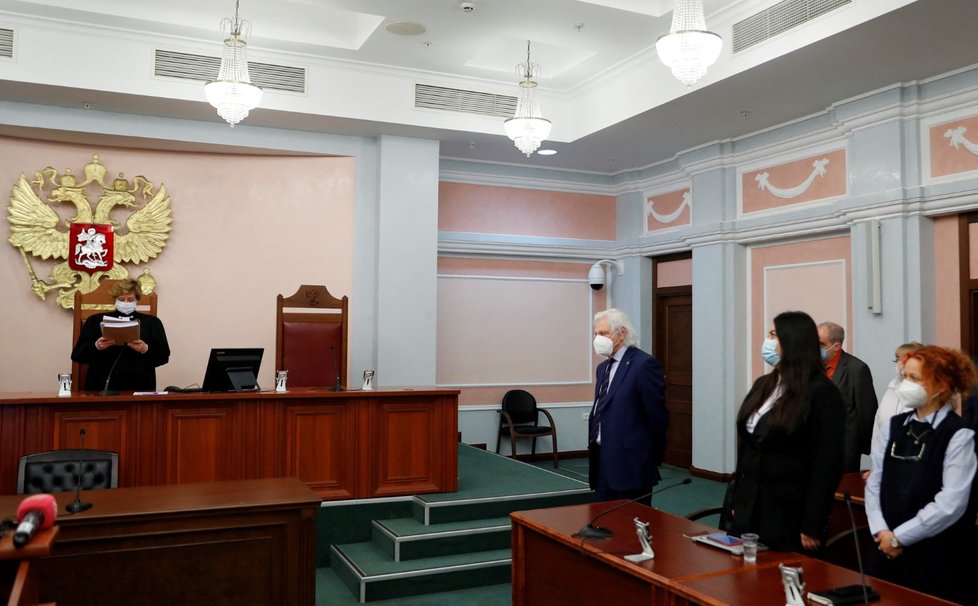 Ruský nejvyšší soud rozhodl o rozpuštění organizace Mezinárodní Memorial (28. prosince 2021)