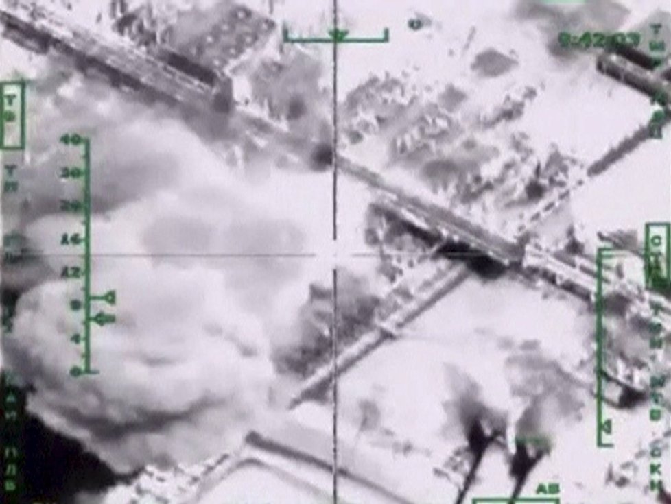 Ruské bombardování petrochemických závodů pod kontrolou ISIS