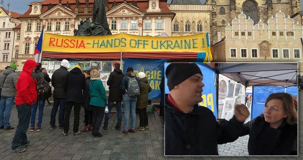 „Krym je náš, pořádek uděláme i v Česku,“ křičeli Rusové na Staromáku. Napadli aktivisty