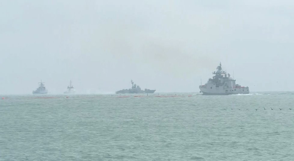 Ruské námořní cvičení v Černém moři.