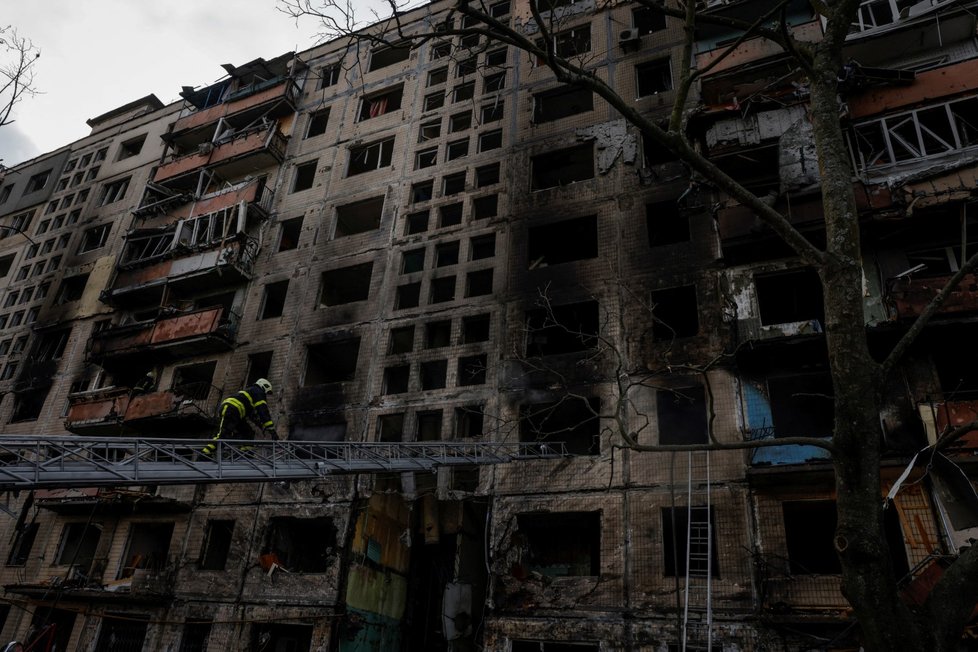 Odstřelování obytného domu v Kyjevě (14. 3. 2022)