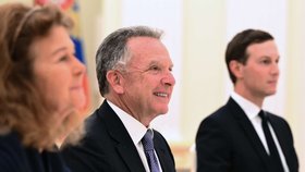 Jednání mezi Vladimirem Putinem, americkým zvláštním vyslancem Stevem Witkoffem a Jaredem Kushnerem, zetěm amerického prezidenta Donalda Trumpa, v Senátním paláci Kremlu v Moskvě v Rusku. (2.12.2025)