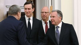 Jednání mezi Vladimirem Putinem, americkým zvláštním vyslancem Stevem Witkoffem a Jaredem Kushnerem, zetěm amerického prezidenta Donalda Trumpa, v Senátním paláci Kremlu v Moskvě v Rusku. (2.12.2025)