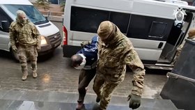Podezřelí z útoku v Krasnogorsku u soudu.