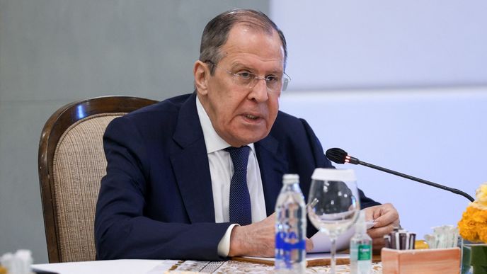 Sergej Lavrov na setkání zemí G20. (8. 7. 2022)